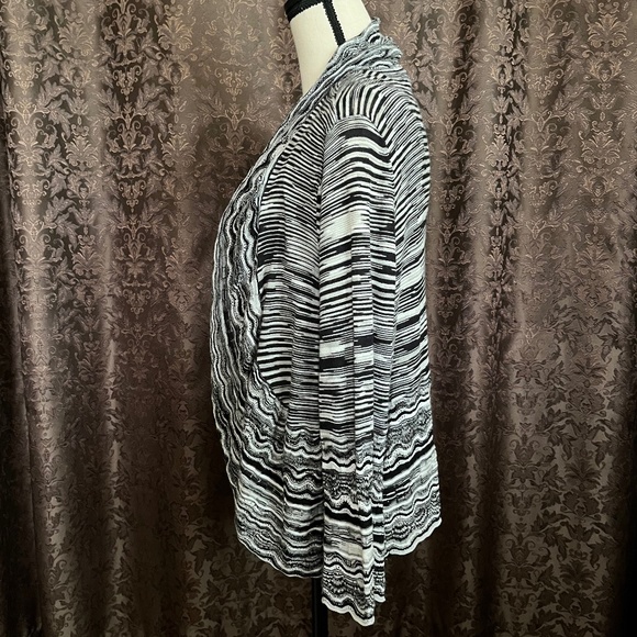 Nine West Cardigan Lightweight Black & White Knit Soft & Comfy Size XL NWOT - Picture 3 of 11